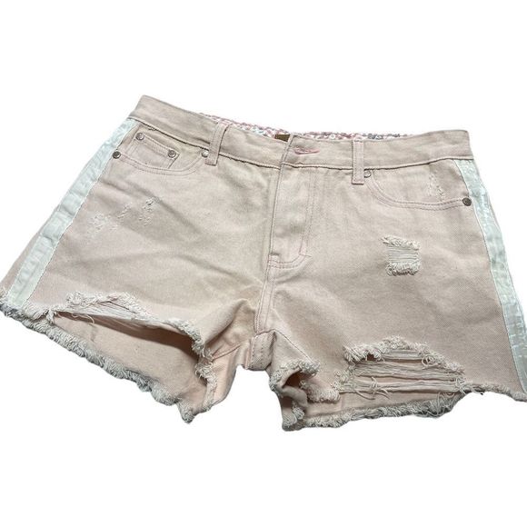 𝅺pol Pink denim shorts size large - Picture 2 of 7